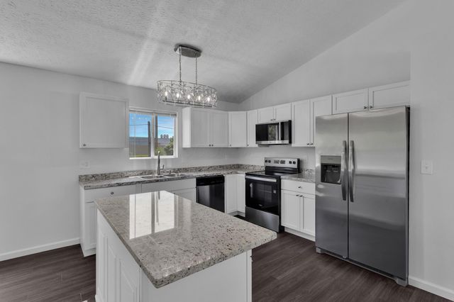 2243 Golden Leaf Lane, Columbus, OH 43223
