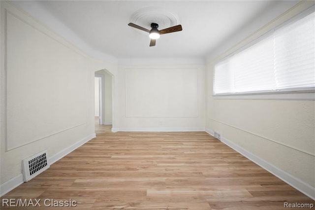7239 Barrie Street, Dearborn, MI 48126