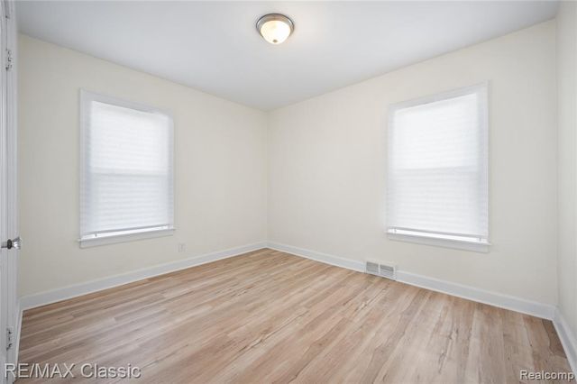 7239 Barrie Street, Dearborn, MI 48126