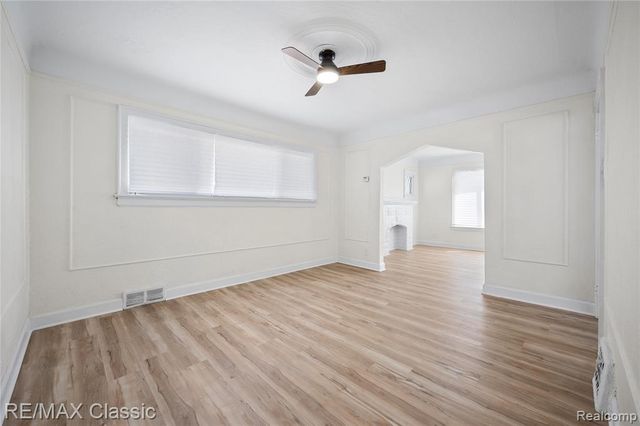 7239 Barrie Street, Dearborn, MI 48126