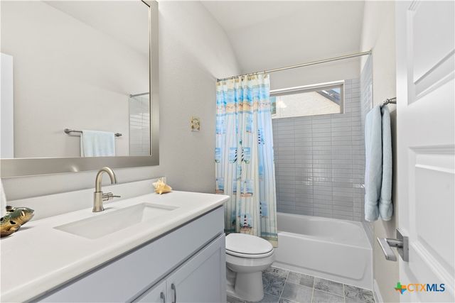 477 Vamanos, Boerne, TX 78006