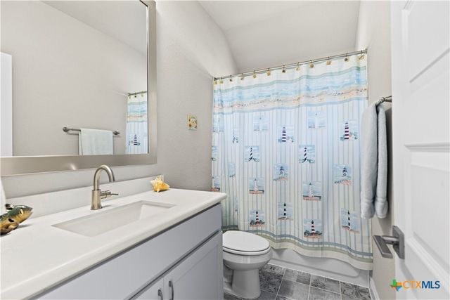 477 Vamanos, Boerne, TX 78006