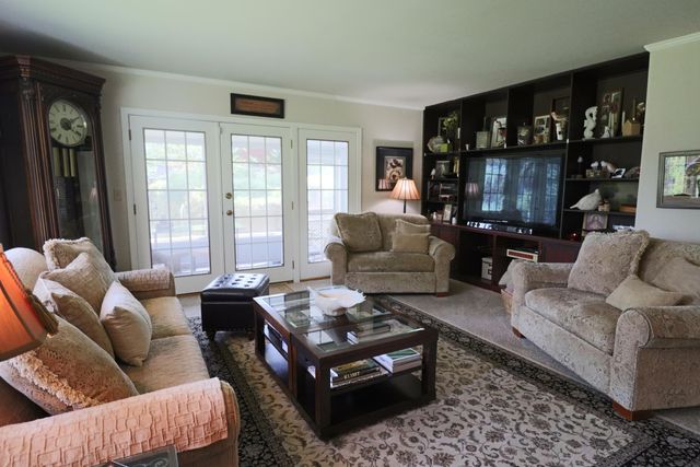 2023 Michigan Avenue, La Porte, IN 46350