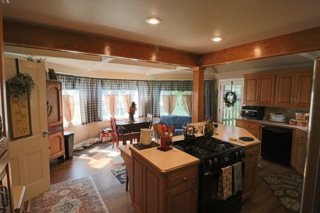 2023 Michigan Avenue, La Porte, IN 46350
