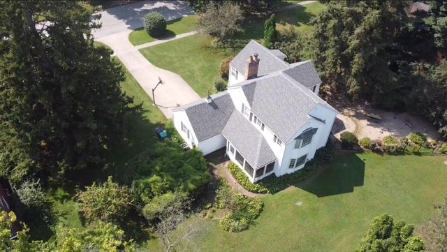 2023 Michigan Avenue, La Porte, IN 46350