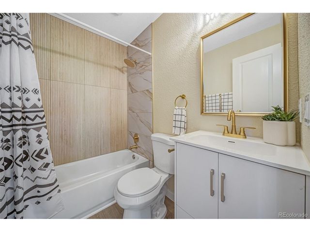 8346 W 87th Dr D, Arvada, CO 80005