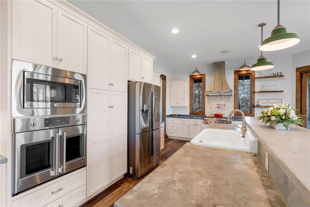 307 Shore Vista Trail, Six Mile, SC 29682