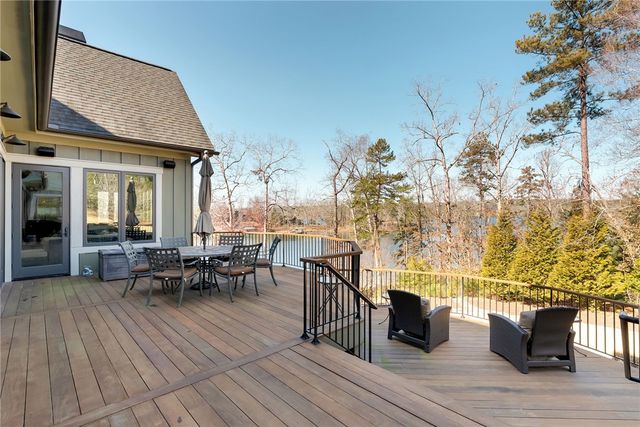 307 Shore Vista Trail, Six Mile, SC 29682