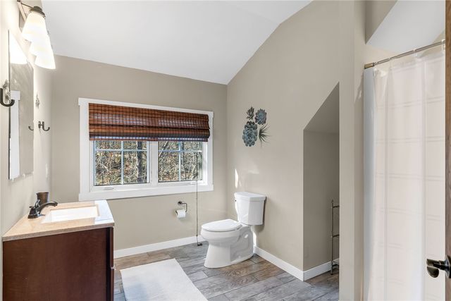 307 Shore Vista Trail, Six Mile, SC 29682