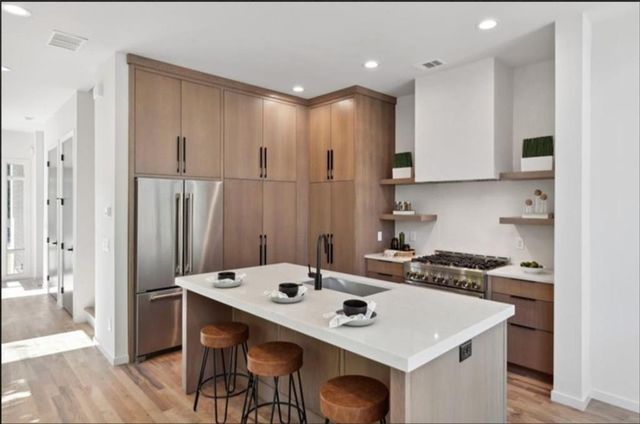 536 Highland NE Avenue B, Atlanta, GA 30312