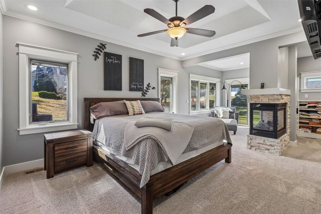 703 W Orchard Avenue, Indianola, IA 50125