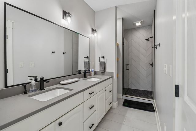 703 W Orchard Avenue, Indianola, IA 50125