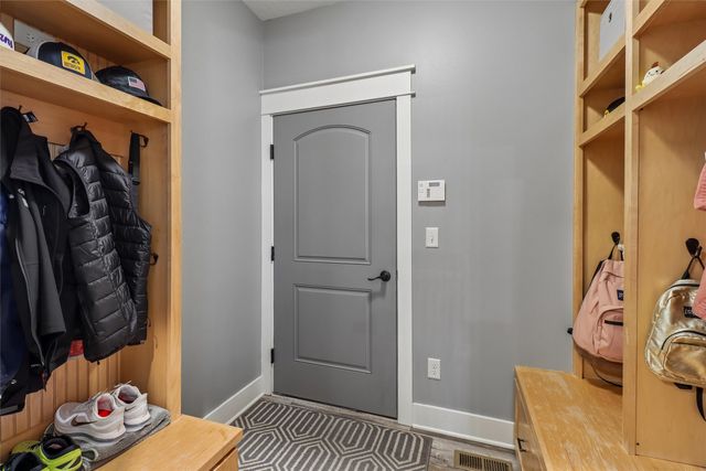 703 W Orchard Avenue, Indianola, IA 50125