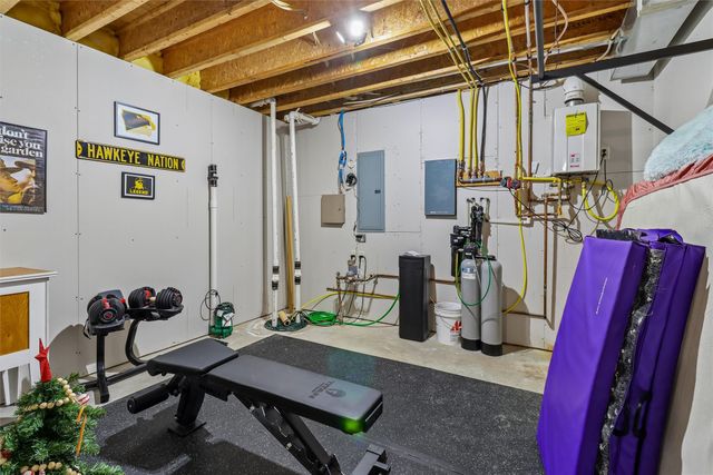 703 W Orchard Avenue, Indianola, IA 50125