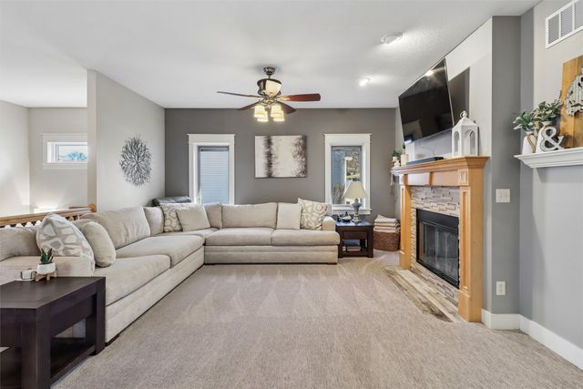 703 W Orchard Avenue, Indianola, IA 50125