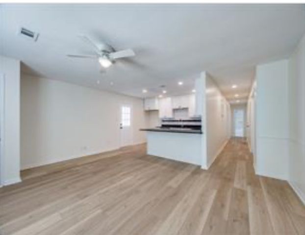 1721 W Walker Street, Denison, TX 75020
