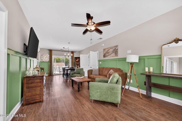 131 NE 15th Street, Oak Island, NC 28465