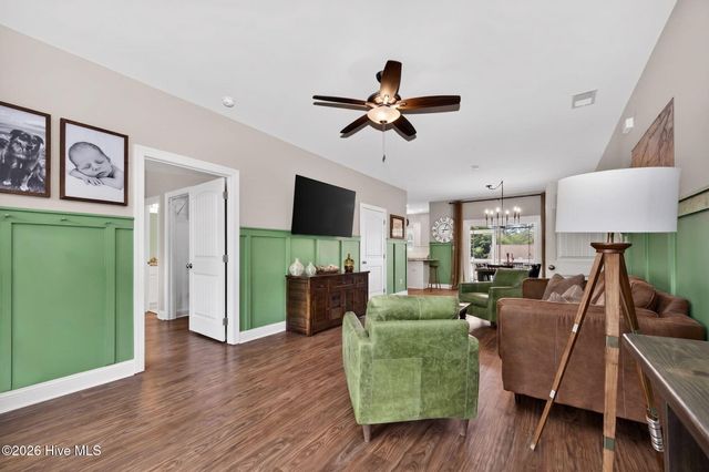 131 NE 15th Street, Oak Island, NC 28465