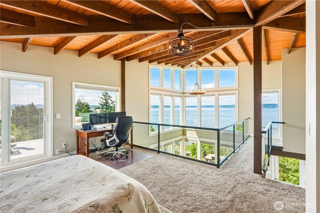 5802 Upland Terrace NE, Tacoma, WA 98422