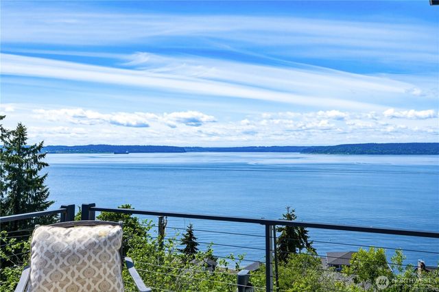 5802 Upland Terrace NE, Tacoma, WA 98422