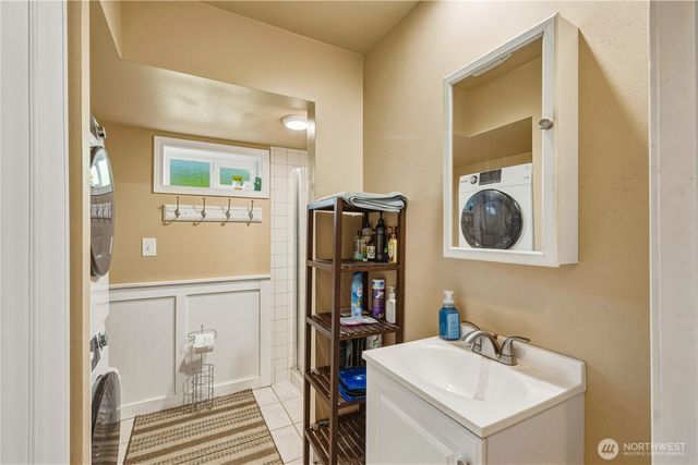 5802 Upland Terrace NE, Tacoma, WA 98422