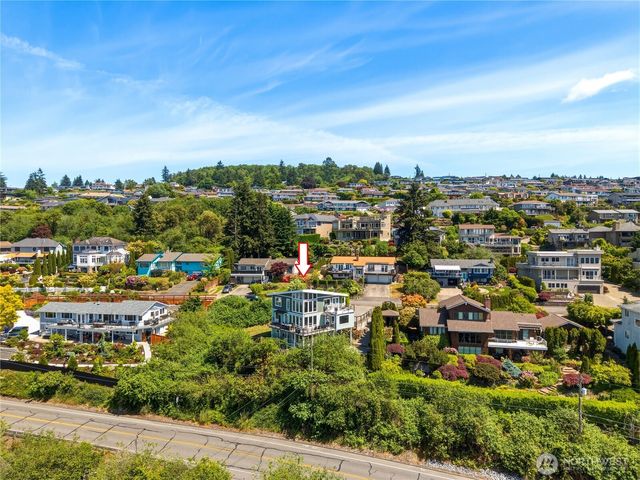 5802 Upland Terrace NE, Tacoma, WA 98422