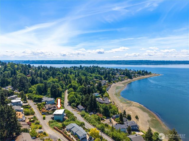 5802 Upland Terrace NE, Tacoma, WA 98422