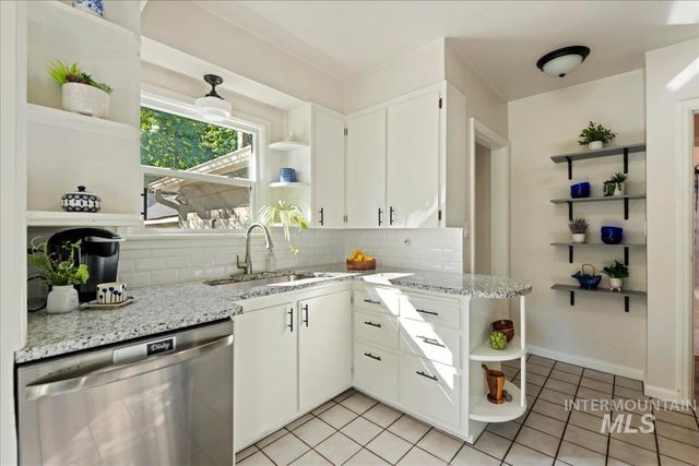 1303 N Ethridge Ln, Boise, ID 83704