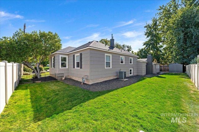 1303 N Ethridge Ln, Boise, ID 83704