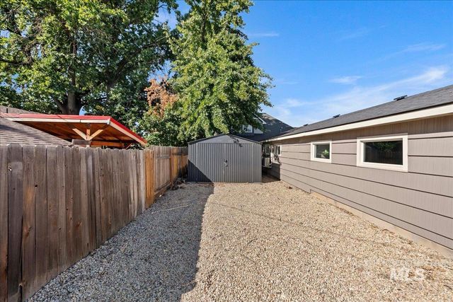 1303 N Ethridge Ln, Boise, ID 83704