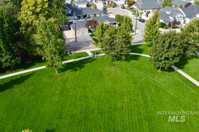 1303 N Ethridge Ln, Boise, ID 83704