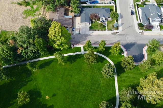 1303 N Ethridge Ln, Boise, ID 83704