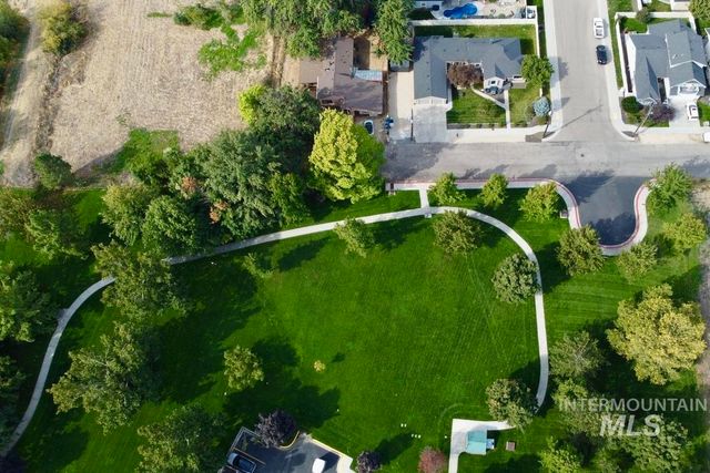 1303 N Ethridge Ln, Boise, ID 83704