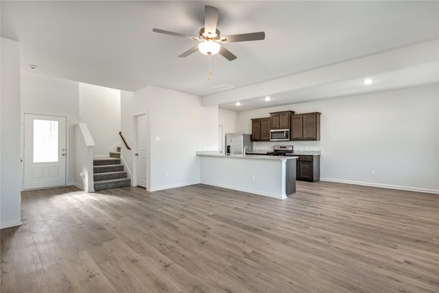 937 Cawthorne Trail, Fort Worth, TX 76108