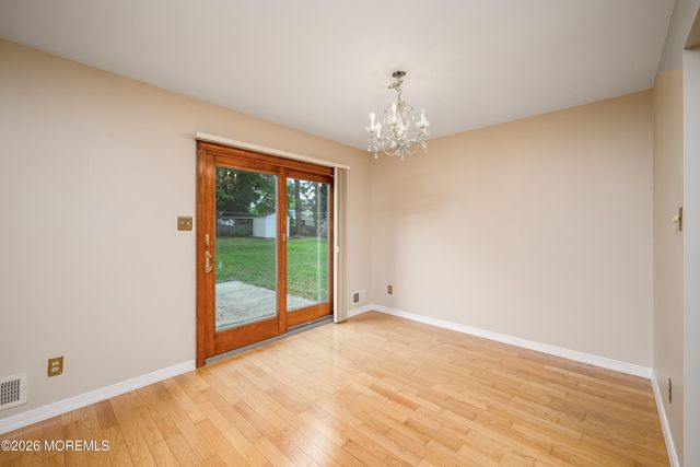 48 Starlight Road, Howell, NJ 07731