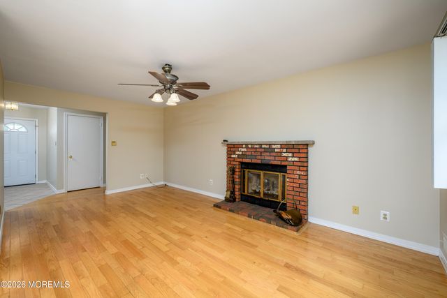 48 Starlight Road, Howell, NJ 07731