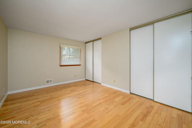 48 Starlight Road, Howell, NJ 07731