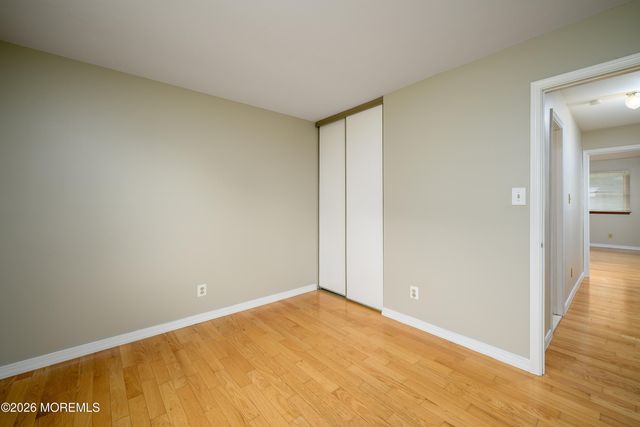 48 Starlight Road, Howell, NJ 07731