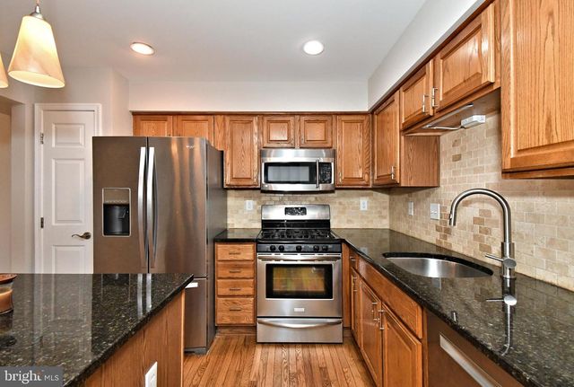 402 JENE CT, North Wales, PA 19454