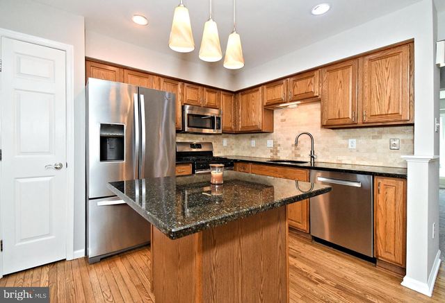 402 JENE CT, North Wales, PA 19454