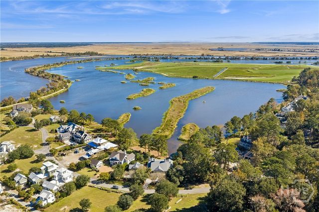 58 Captains Walk, Richmond Hill, GA 31324