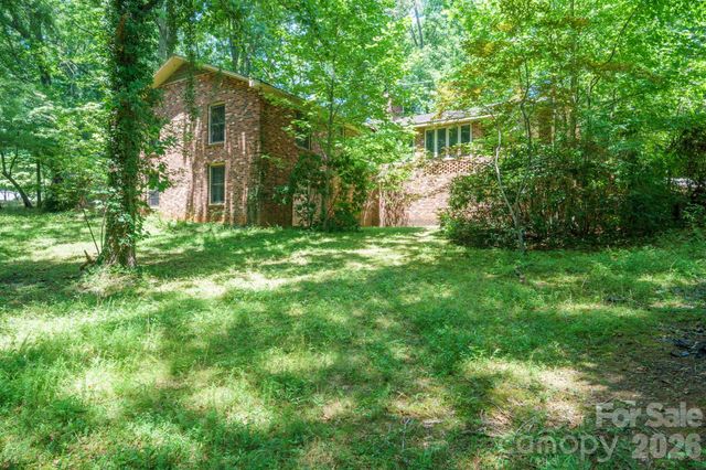 1729 Brentwood Drive, Newton, NC 28658