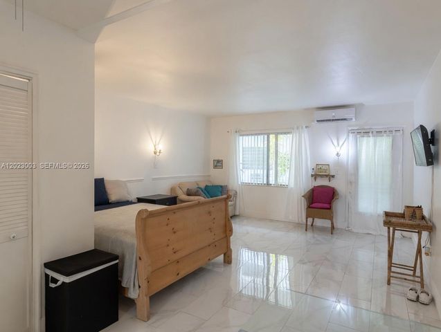 7935 Carlyle Ave 4, Miami Beach, FL 33141