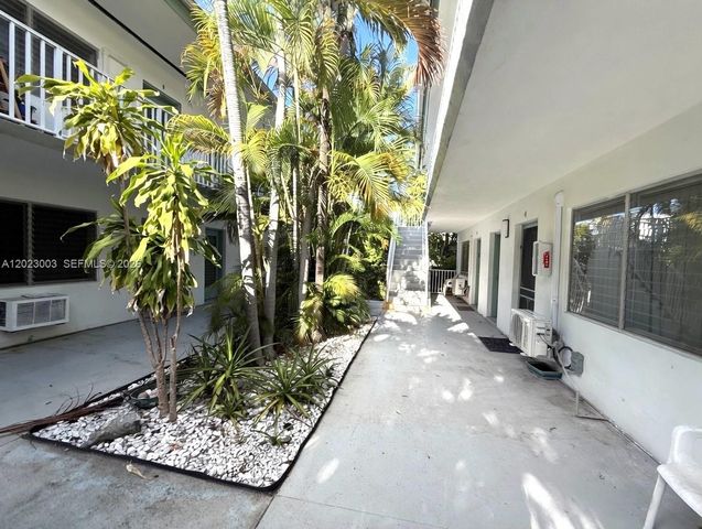 7935 Carlyle Ave 4, Miami Beach, FL 33141