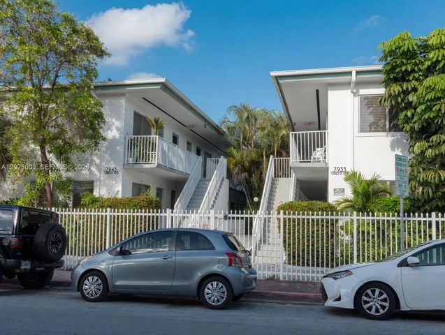 7935 Carlyle Ave 4, Miami Beach, FL 33141