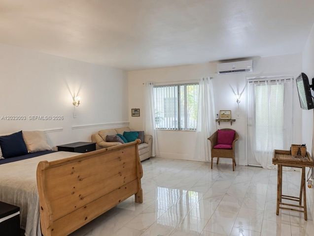 7935 Carlyle Ave 4, Miami Beach, FL 33141
