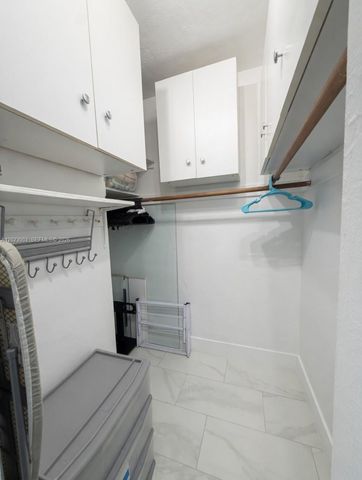 7935 Carlyle Ave 4, Miami Beach, FL 33141