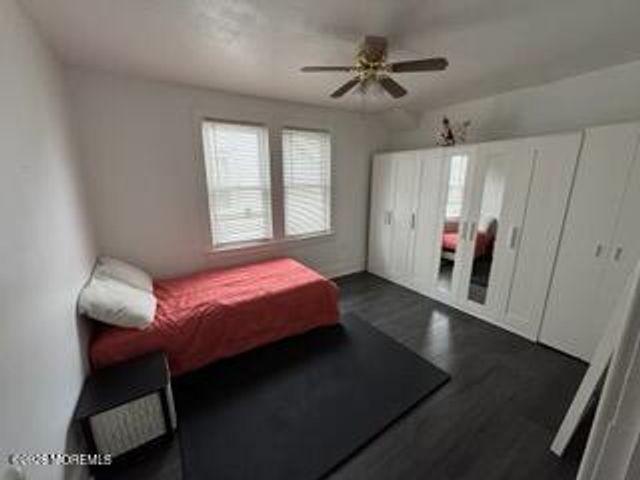 24 Newkirk Avenue, Hamilton, NJ 08629