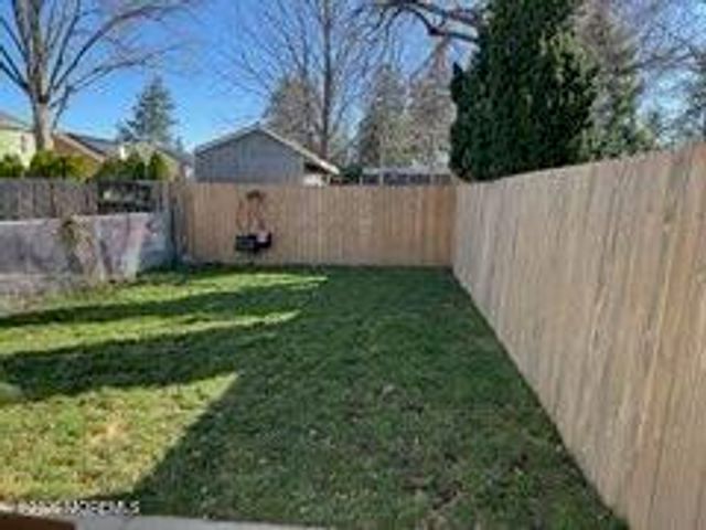 24 Newkirk Avenue, Hamilton, NJ 08629