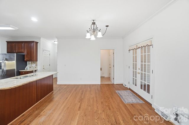 8044 Hawk Crest Court, Charlotte, NC 28270